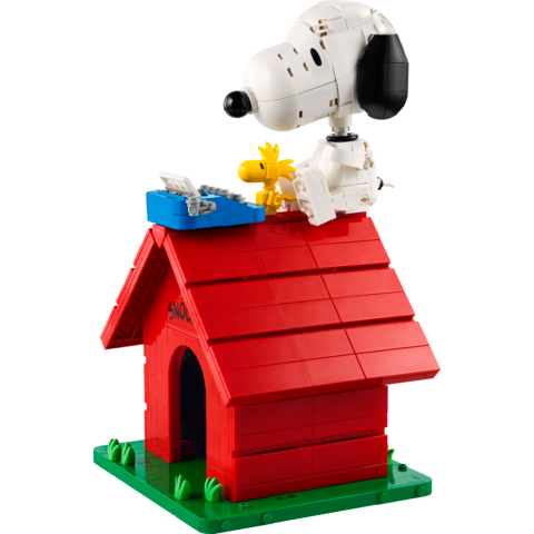 Lego Ideas Peanuts: Snoopy’s Doghouse