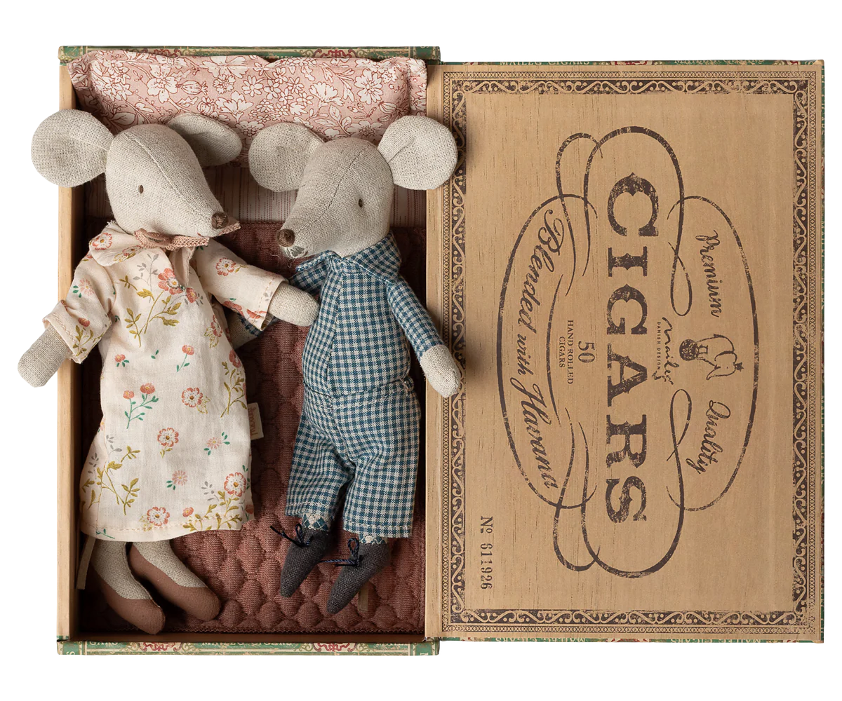 Maileg Grandma and Grandpa Mice In Cigar Box