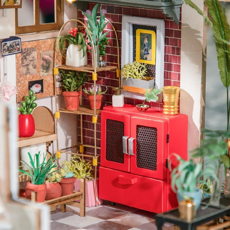 Rolife DIY Miniature Dollhouse Emily's Flower Shop