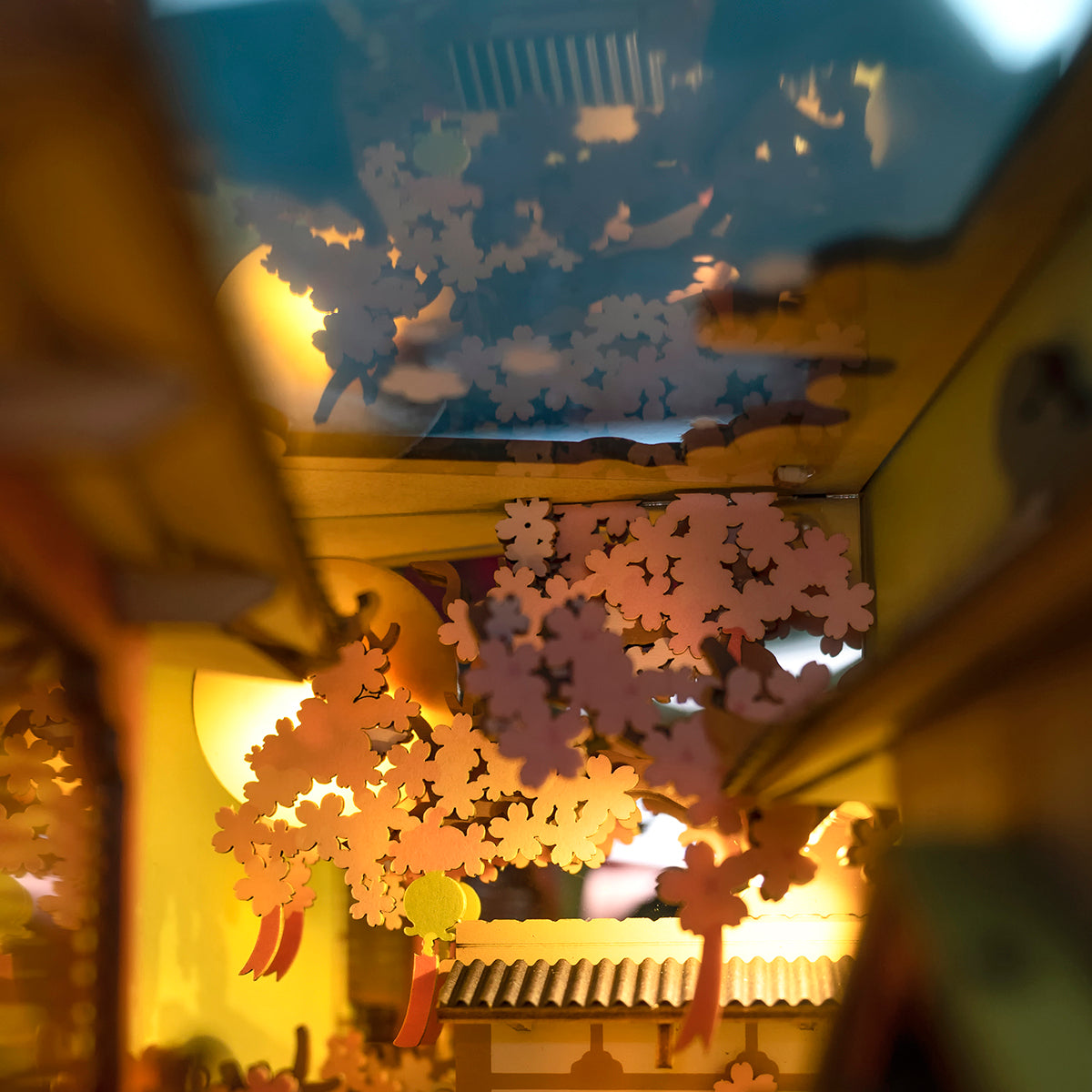 Rolife DIY Book Nook & Wonderland Falling Sakura