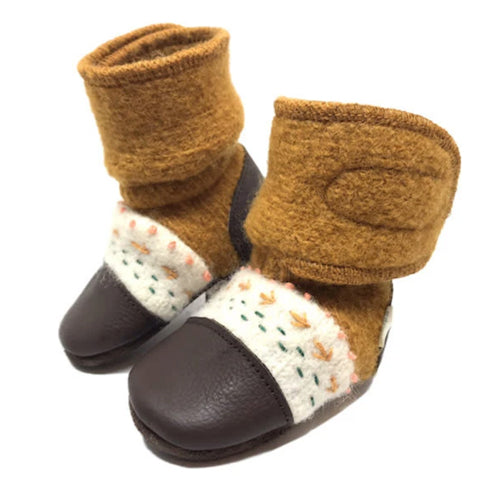 Nooks Design Golden Spruce Booties