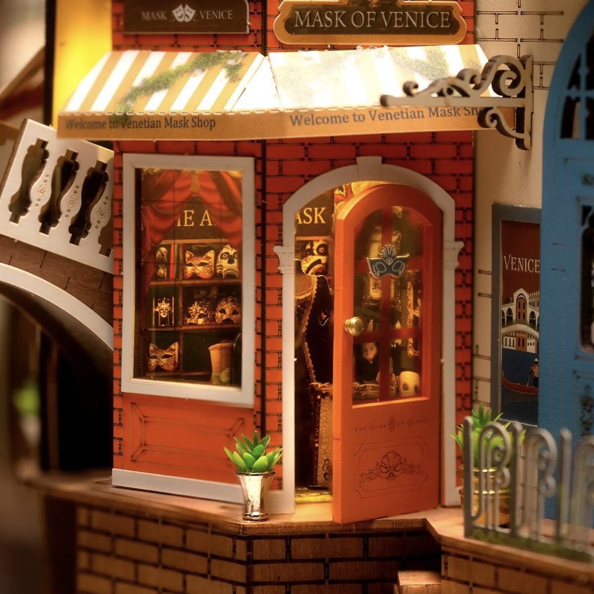 Rolife DIY Book Nook & Wonderland Romantic Venice