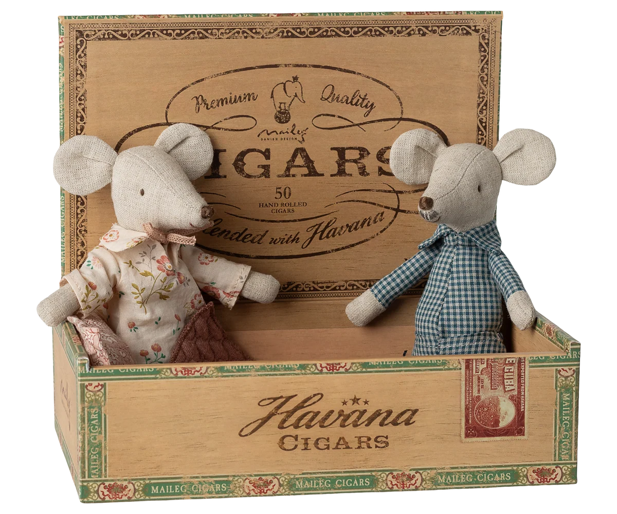 Maileg Grandma and Grandpa Mice In Cigar Box